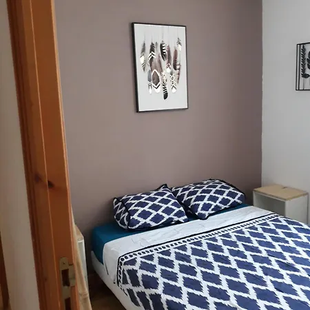 Apartmán 5 Minutes Des Arenes, 6 Couchages *