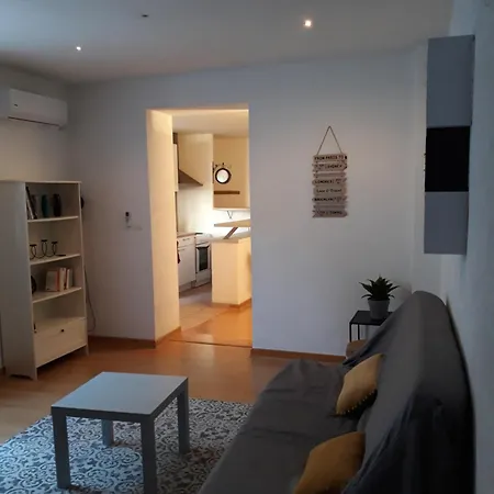 5 Minutes Des Arenes, 6 Couchages Apartmán *
